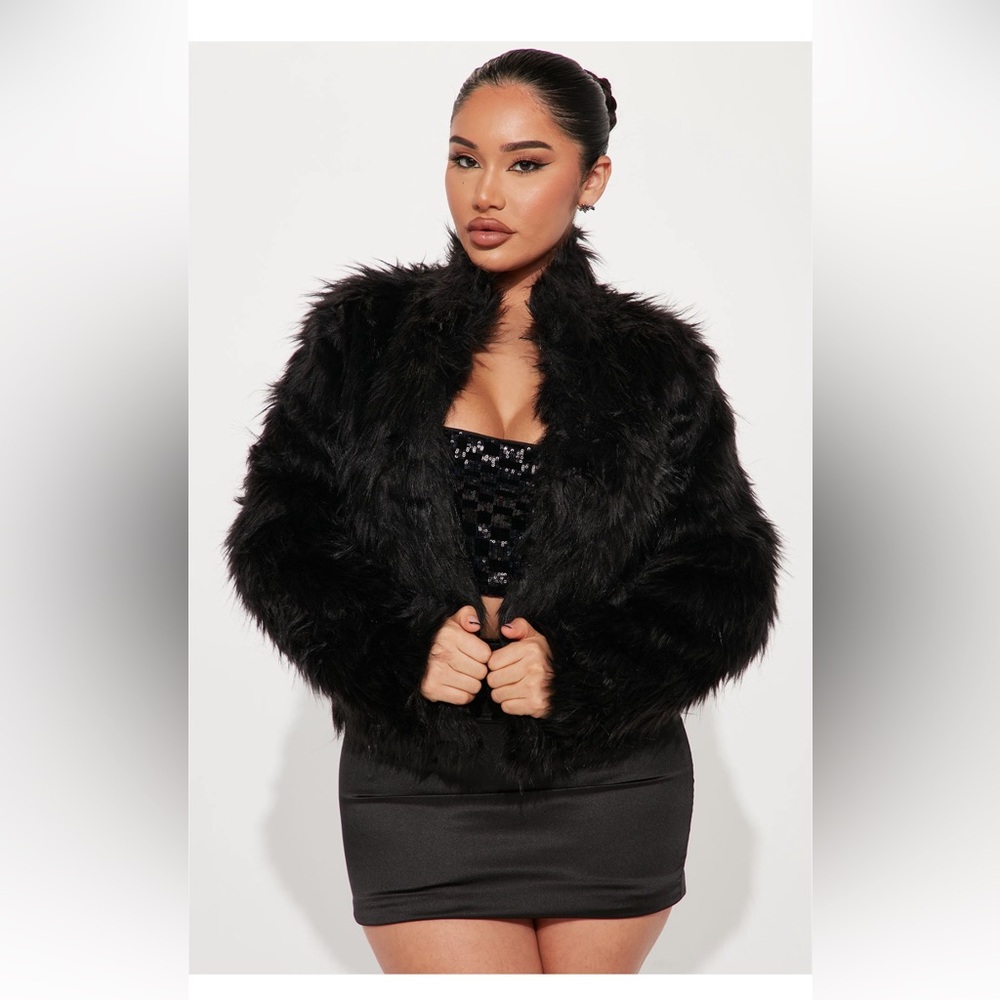 Fashiona Nova fernanda fur coat - Picture 3 of 5